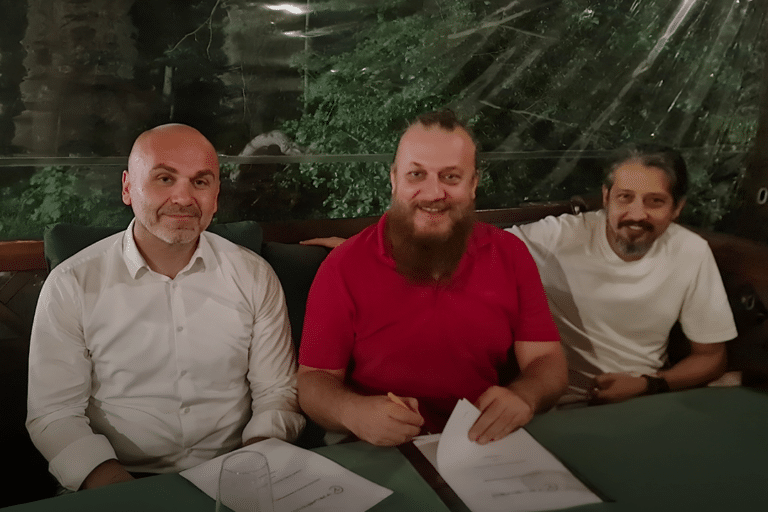 Bosna Hersek’te özel bir distribütörlük anlaşması imzaladık.
